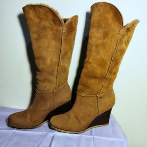 Tall UGG Boots W Aprelle Chestnut Wedge size 9